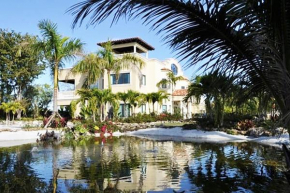 Гостиница Villa Carlotta  Запад Майами